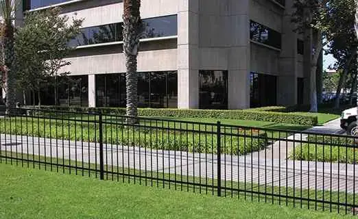 Aluminum Fence Installation in Dallas